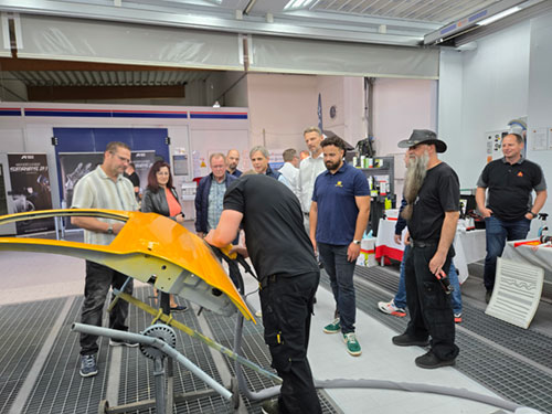 Mirka Deros RS an Karosserieteil